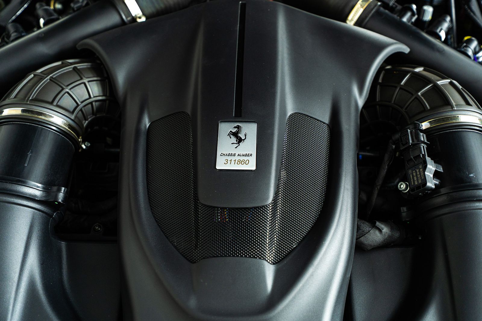 2025 Ferrari Roma Spider — full photo 12 of 41
