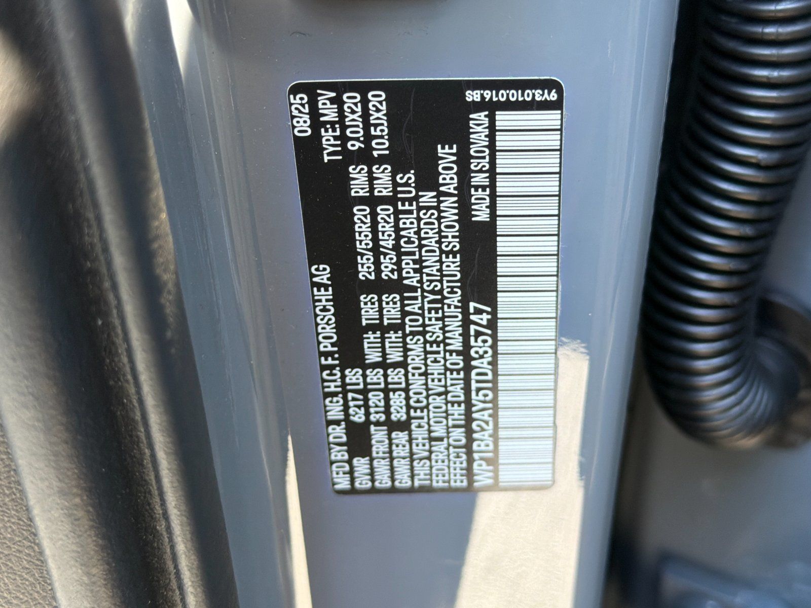 2026 Porsche Cayenne Coupe Base — full photo 28 of 28