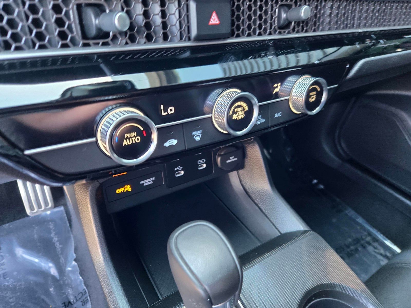 2025 Honda Civic Sport — full photo 23 of 28