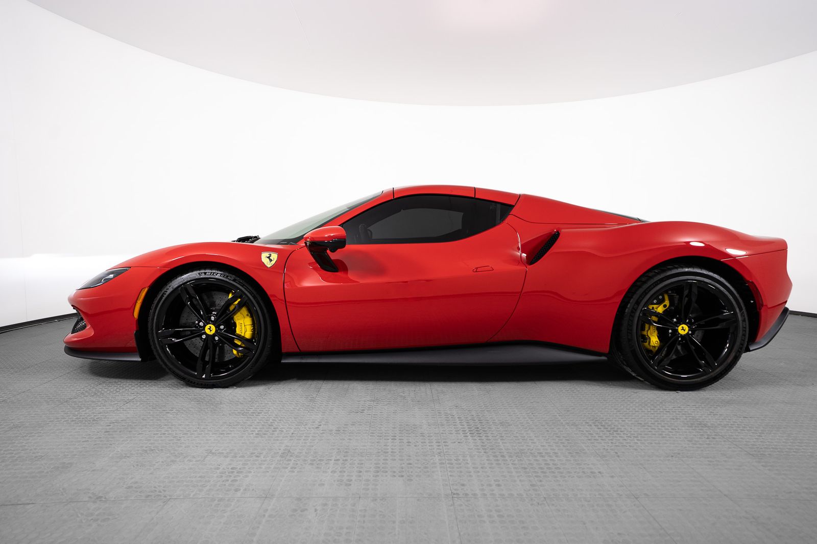 2025 Ferrari 296 GTS — full photo 41 of 43