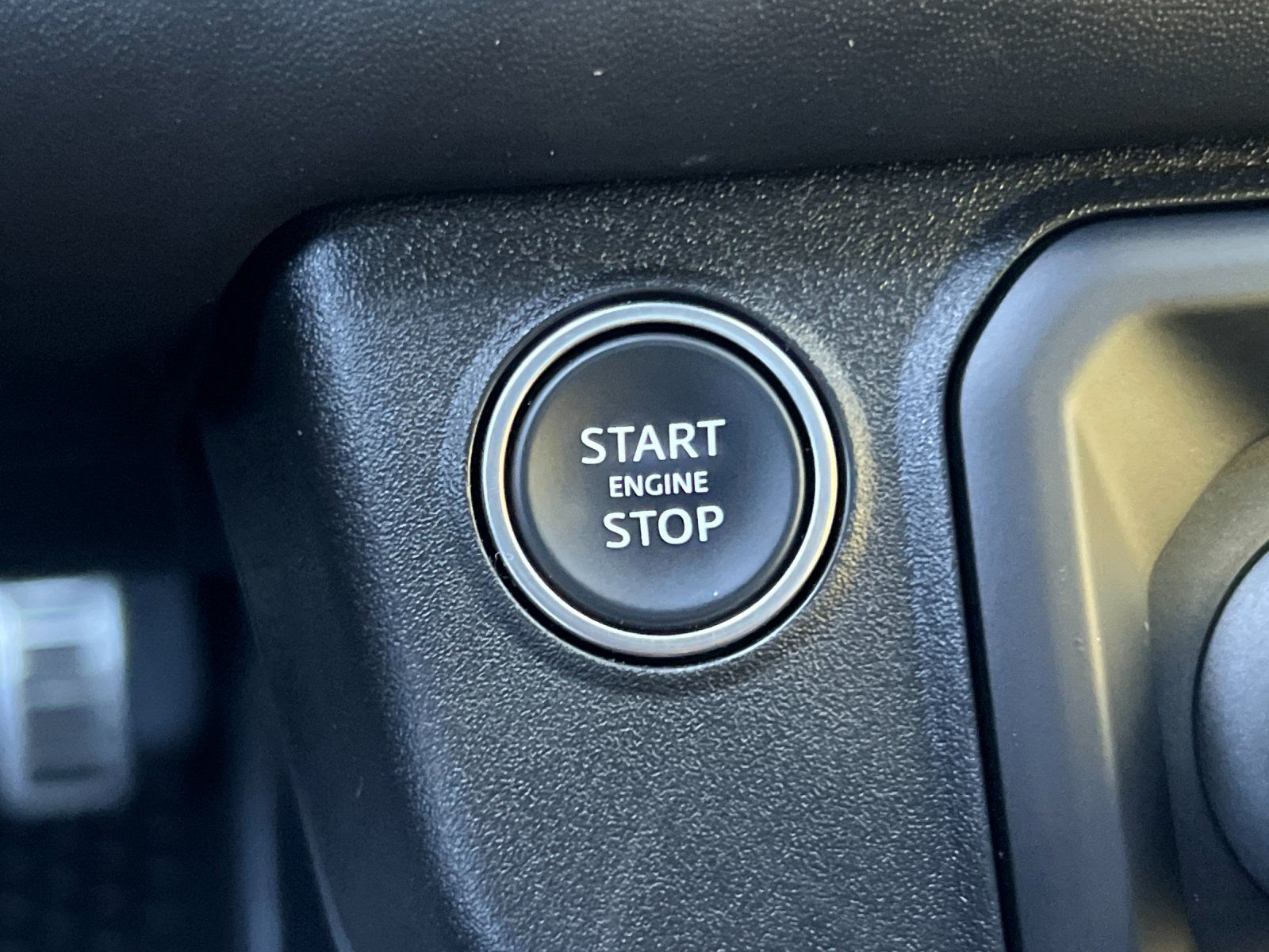 2024 Land Rover Defender 110 X — full photo 22 of 29