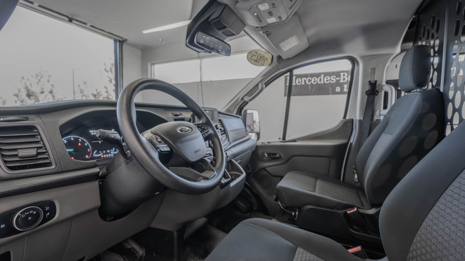 2025 Ford Transit-250 Base — full photo 6 of 31