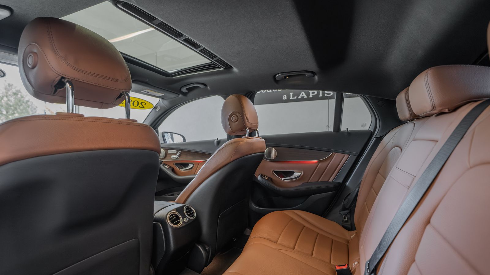 2023 Mercedes-Benz GLC GLC 300 Coupe — foto completa 26 de 35