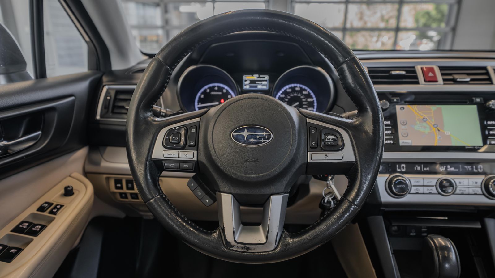 2015 Subaru Legacy 2.5i — foto completa 9 de 34