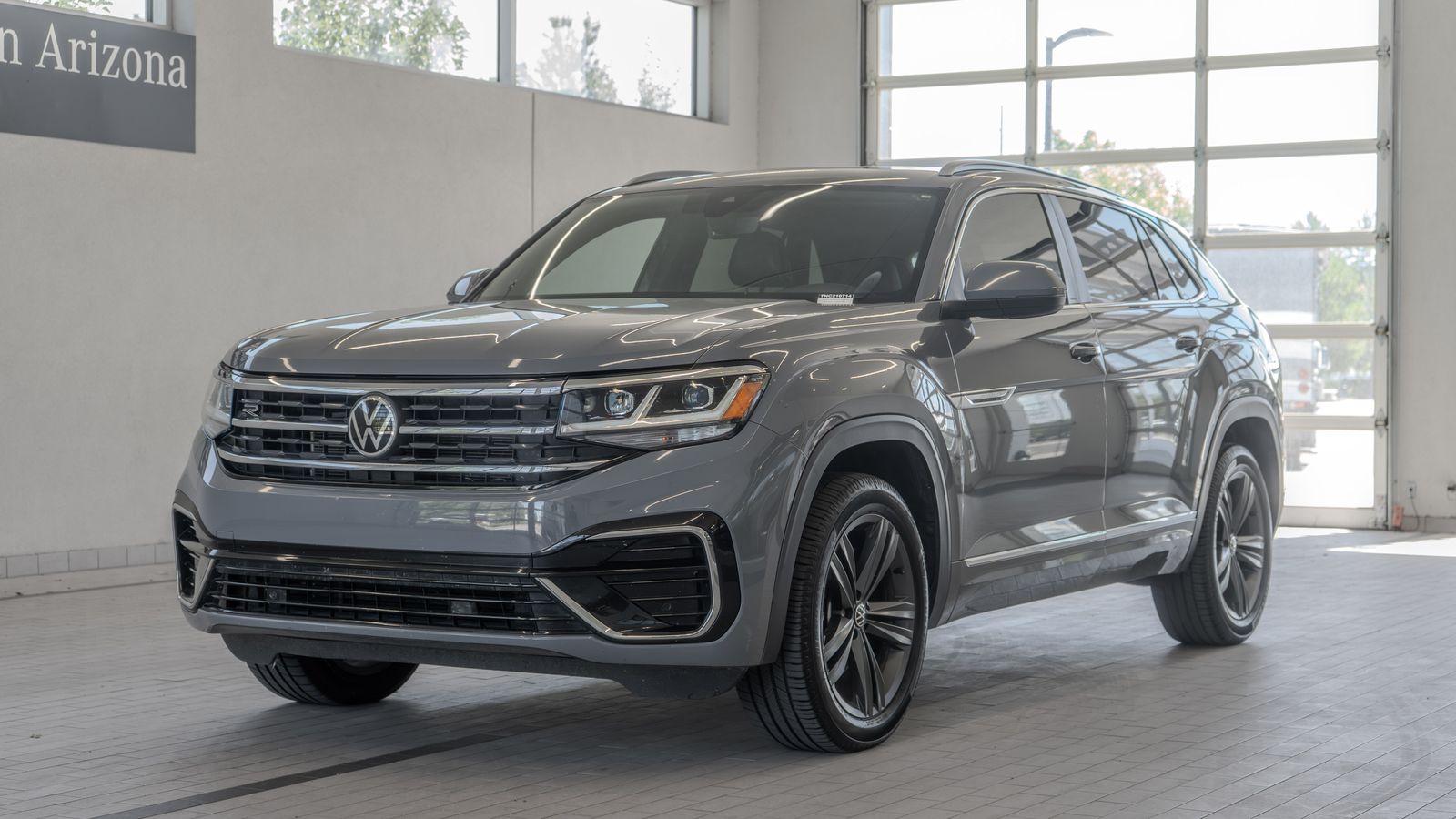 2022 Volkswagen Atlas Cross Sport 3.6L V6 SEL R-Line — full photo 25 of 34