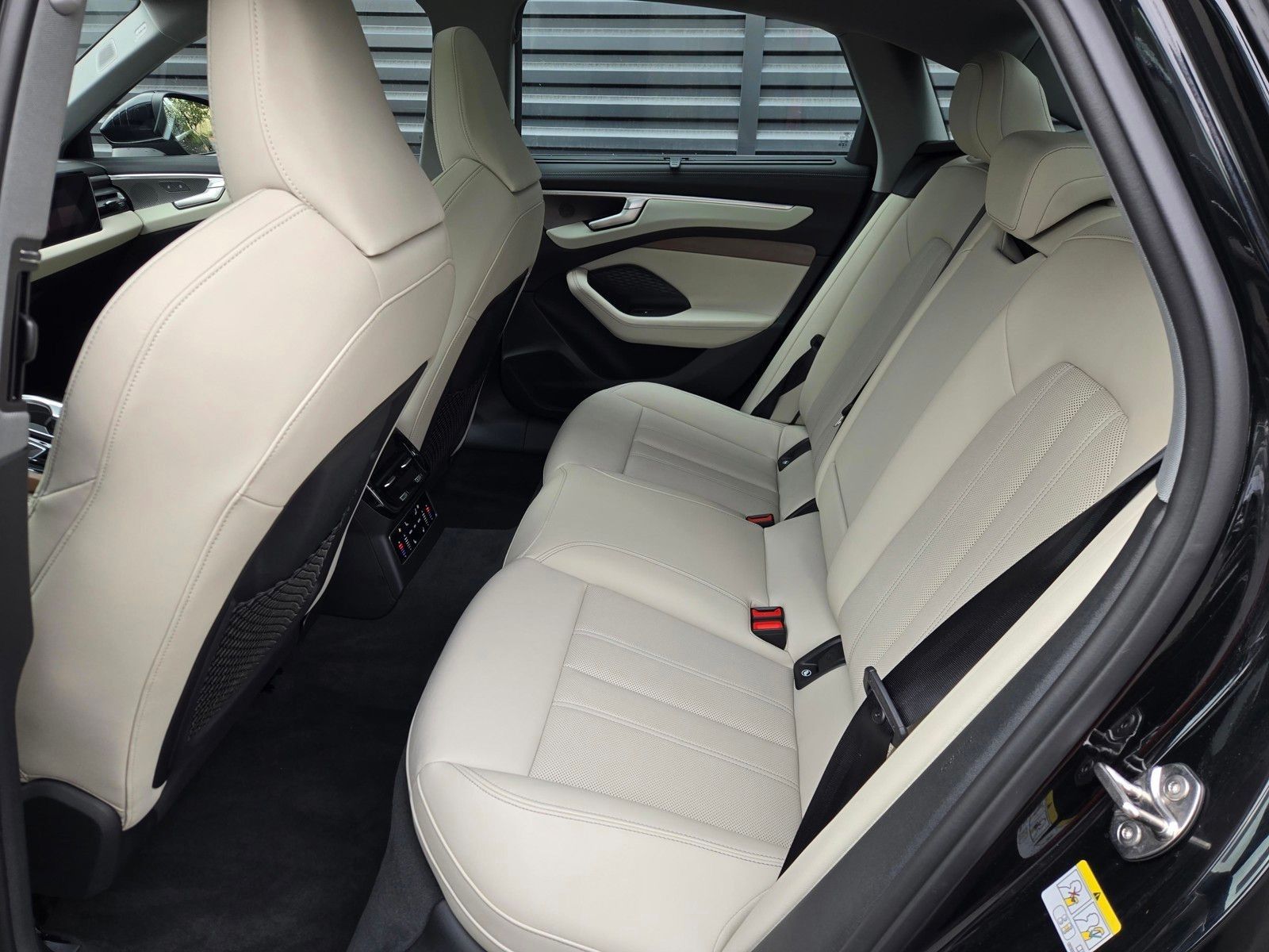 2026 Audi A6 Prestige — full photo 10 of 45
