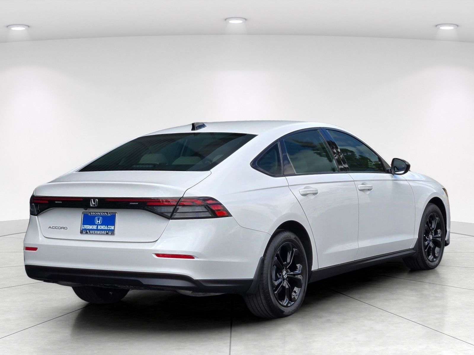 2025 Honda Accord SE — full photo 7 of 28