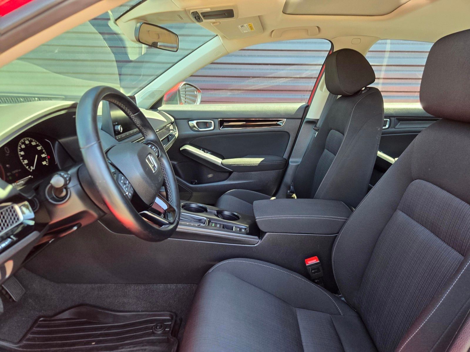 2022 Honda Civic EX — full photo 26 of 45
