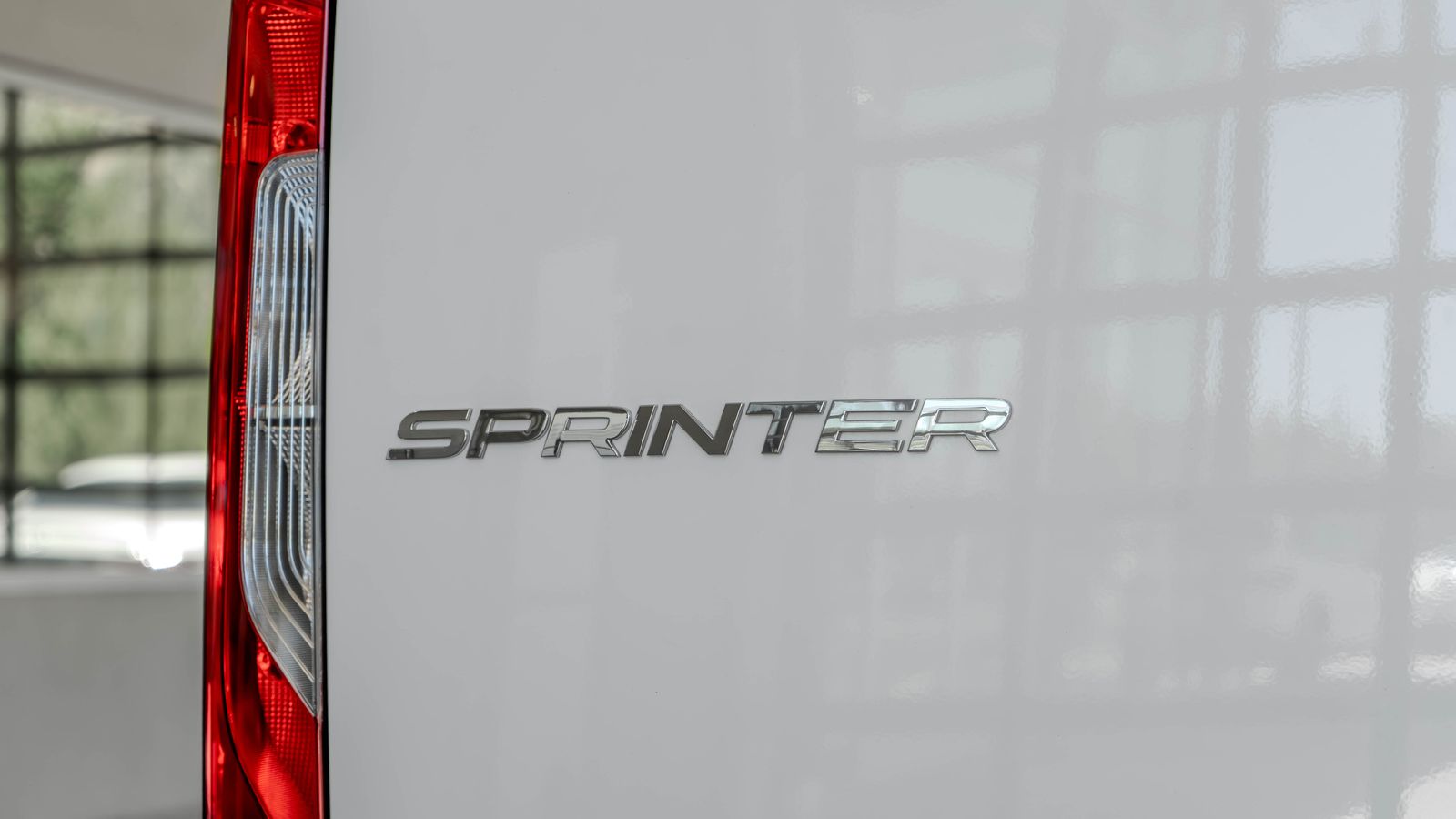 2025 Mercedes-Benz Sprinter 2500 Passenger 170 WB — foto completa 21 de 35