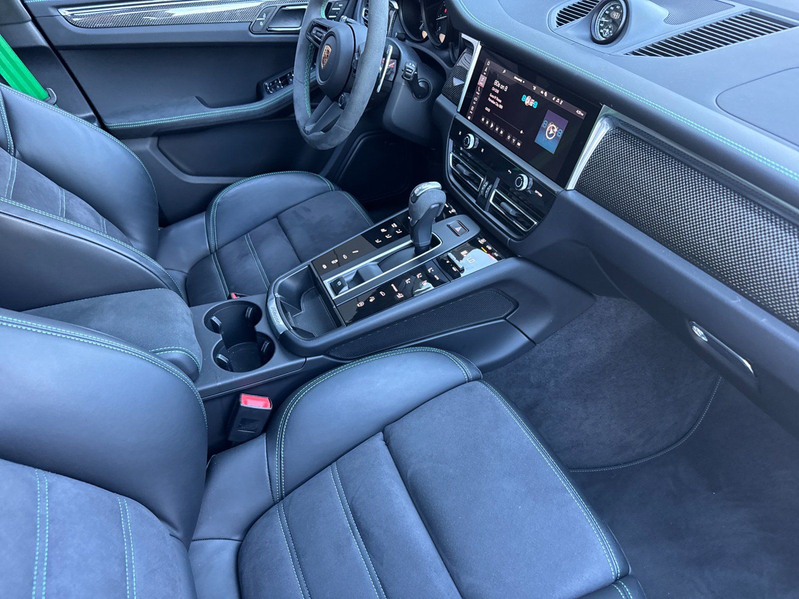 2026 Porsche Macan GTS — foto completa 17 de 30