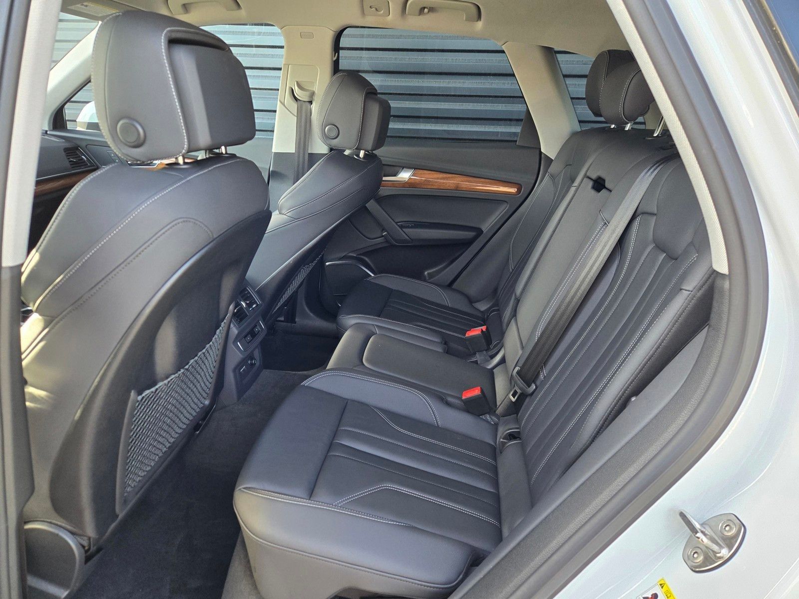 2024 Audi Q5 e 55 Premium — full photo 10 of 45