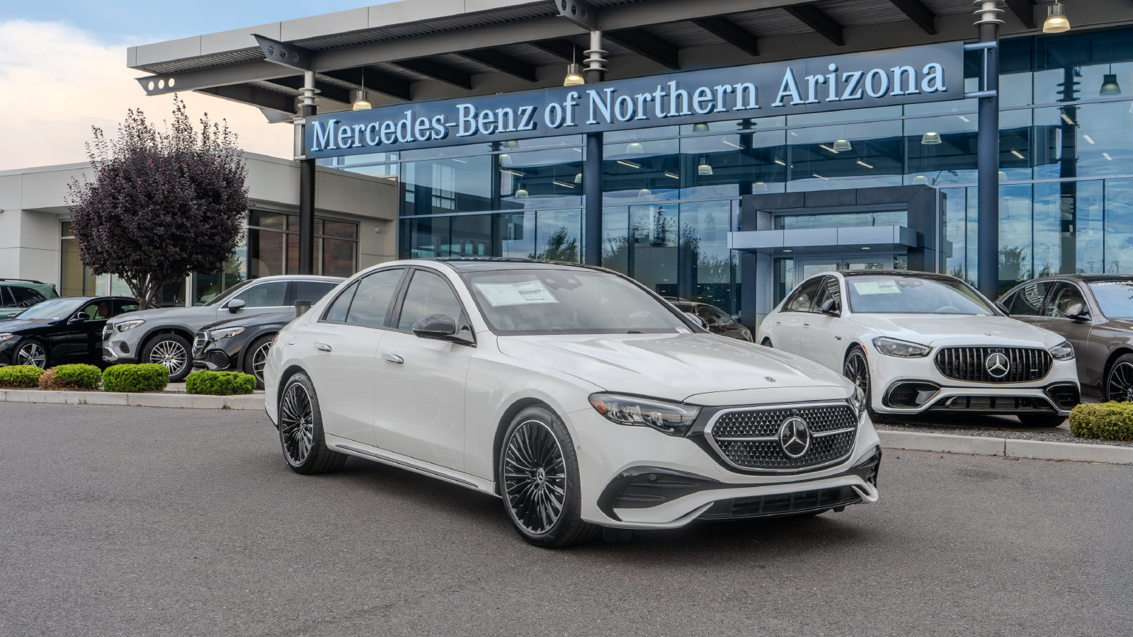 2026 Mercedes-Benz E-Class E 350 — photo 1 of 35