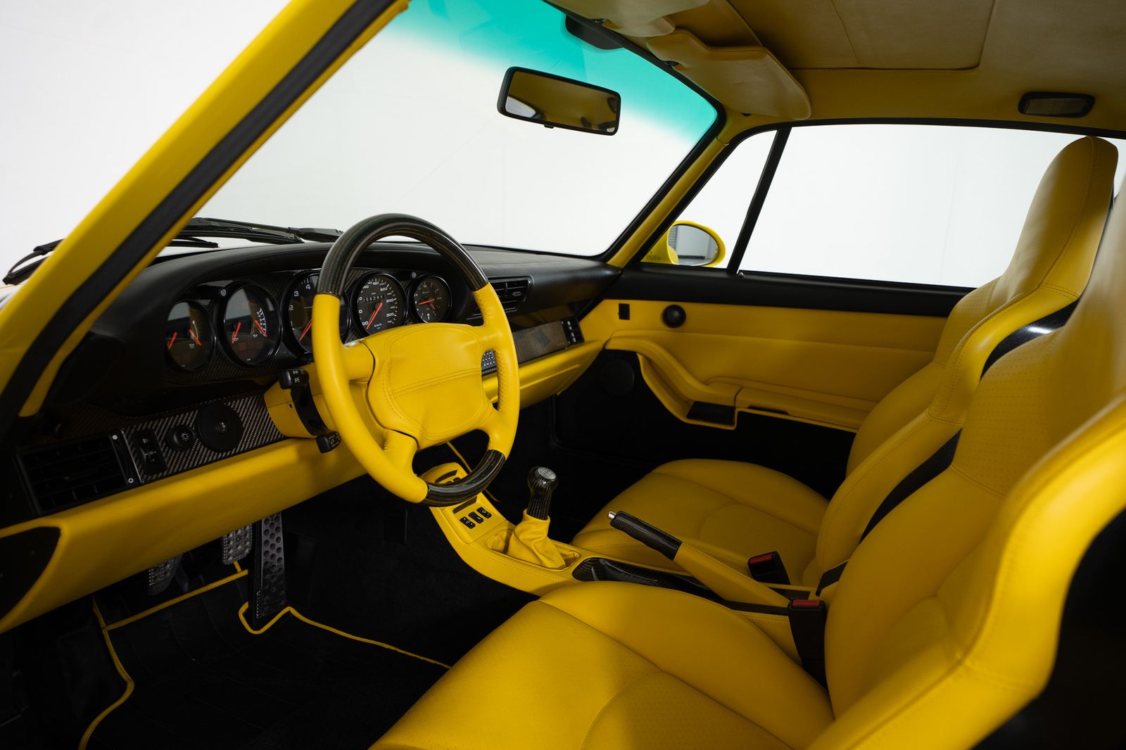 1996 Porsche 911 — full photo 15 of 45