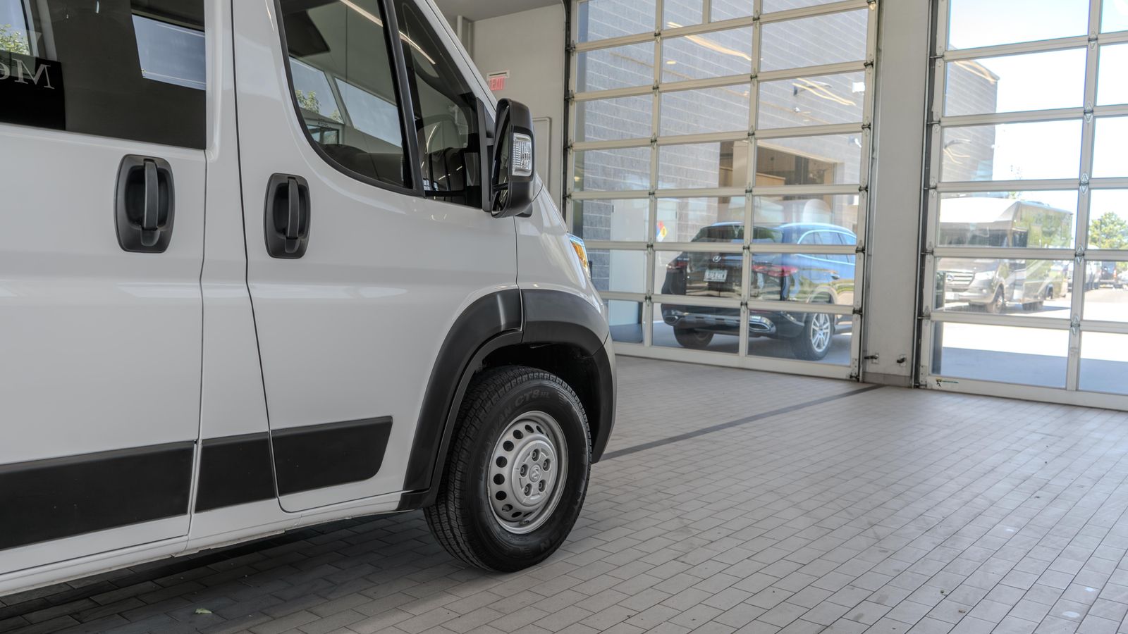 2024 Ram ProMaster 3500 High Roof — full photo 32 of 36