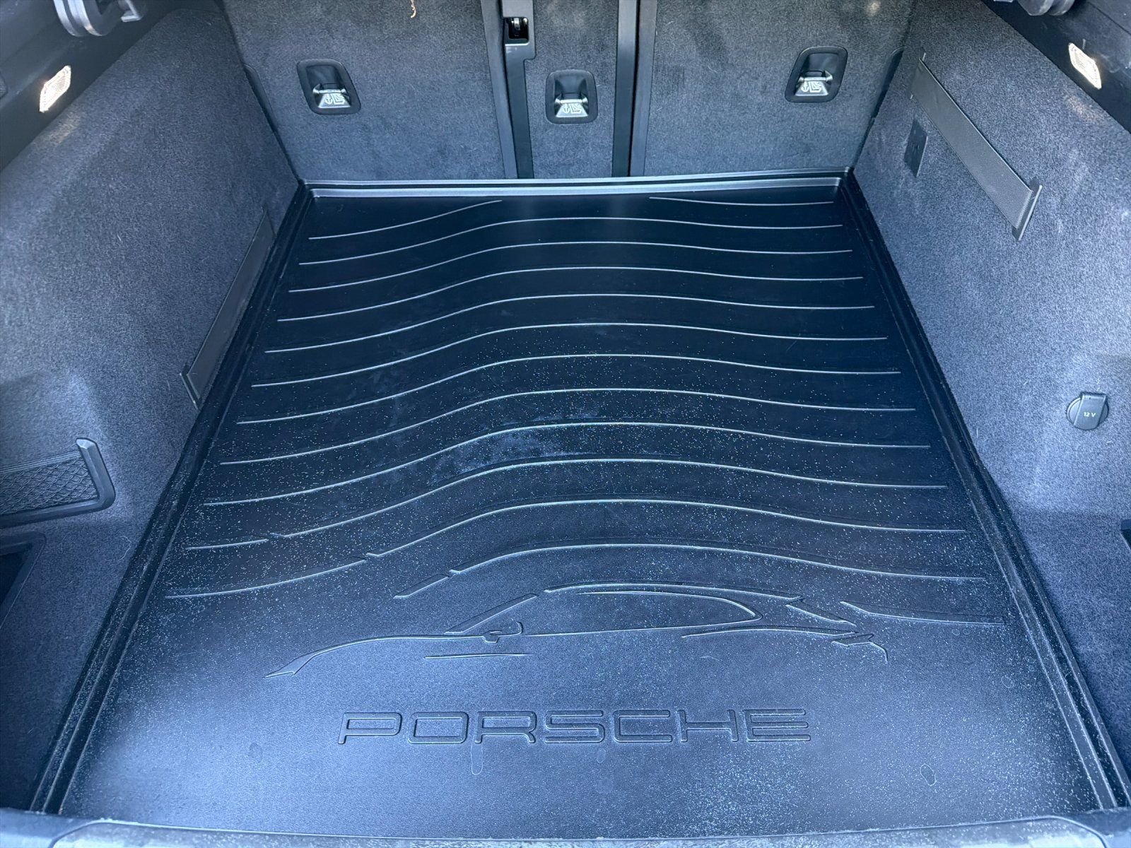 2022 Porsche Taycan Cross Turismo 4S — full photo 15 of 29