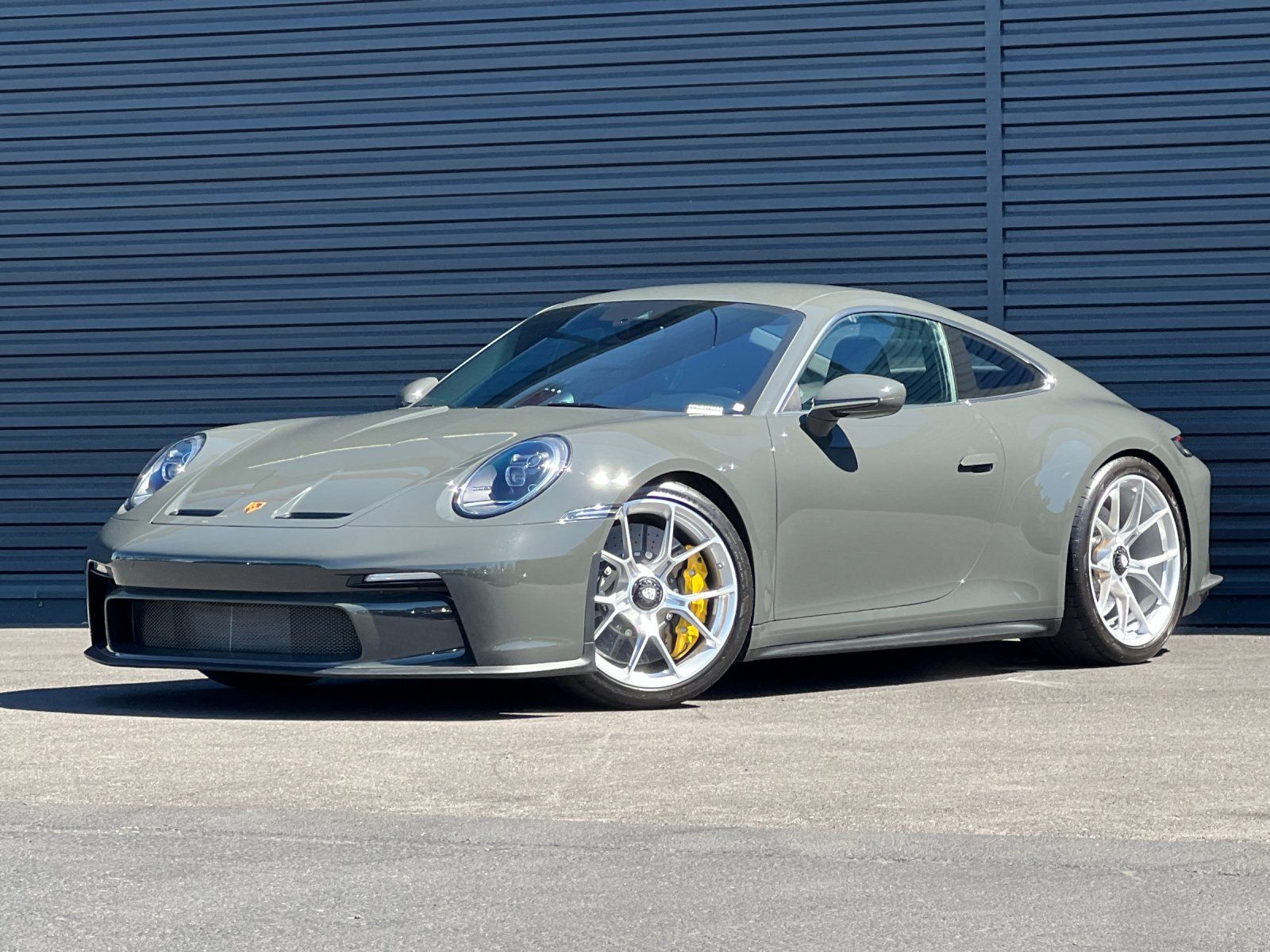 2022 Porsche 911 GT3 — full photo 1 of 28