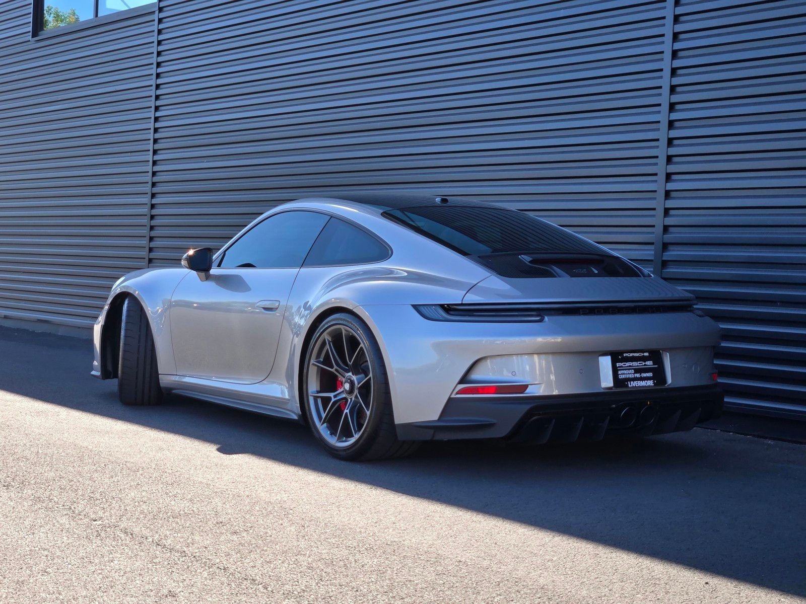 2023 Porsche 911 GT3 — full photo 3 of 27