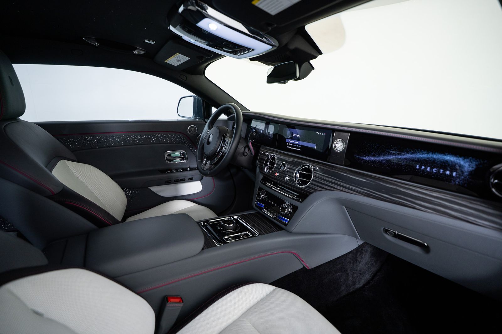 2024 Rolls-Royce Spectre — full photo 40 of 54