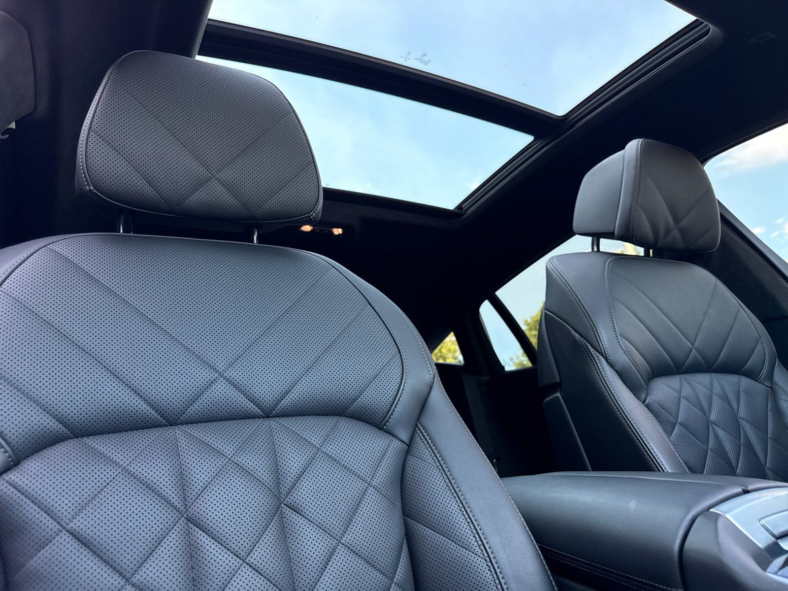 2024 BMW X6 xDrive40i — full photo 16 of 28