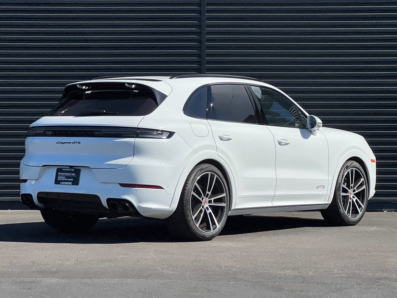 2026 Porsche Cayenne GTS — full photo 8 of 29