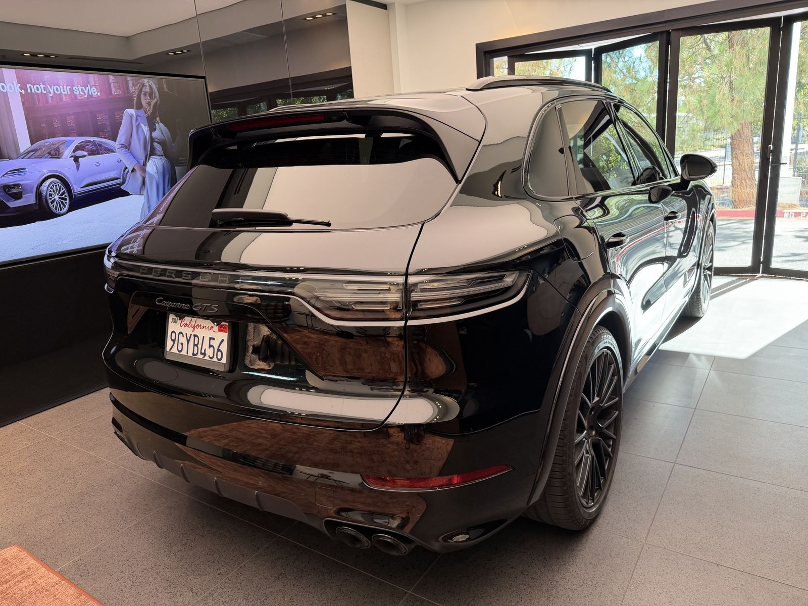 2023 Porsche Cayenne GTS — foto completa 5 de 10