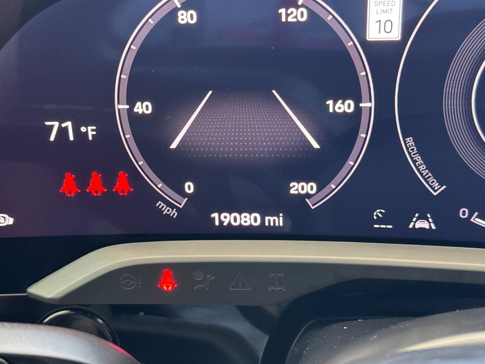 2024 Porsche Taycan Base — full photo 25 of 29