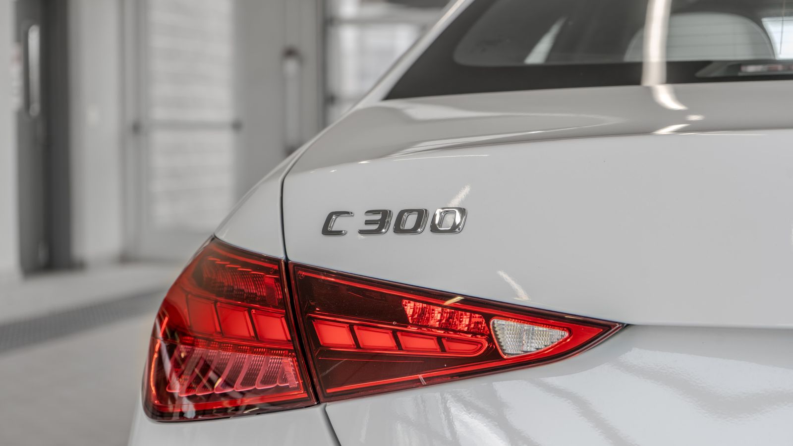 2025 Mercedes-Benz C-Class C 300 — foto completa 22 de 35