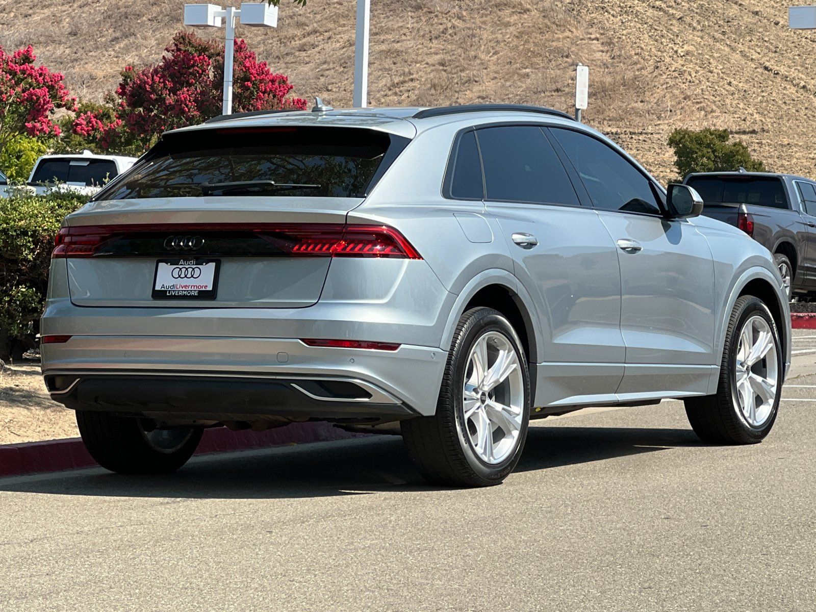 2023 Audi Q8 55 Premium Plus — full photo 6 of 29