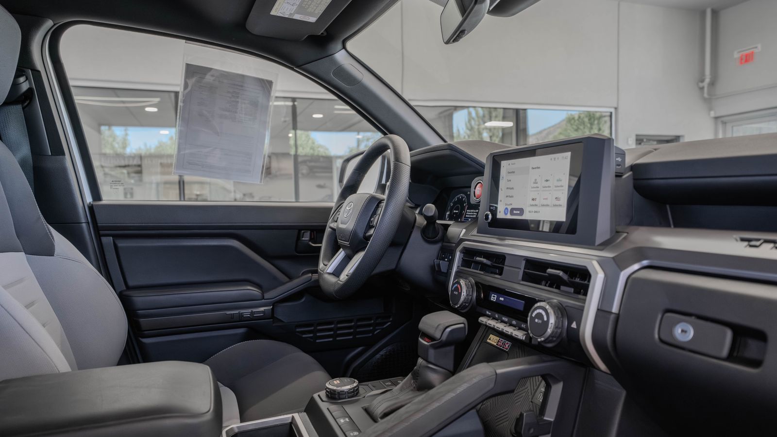 2025 Toyota Tacoma PreRunner — full photo 17 of 29