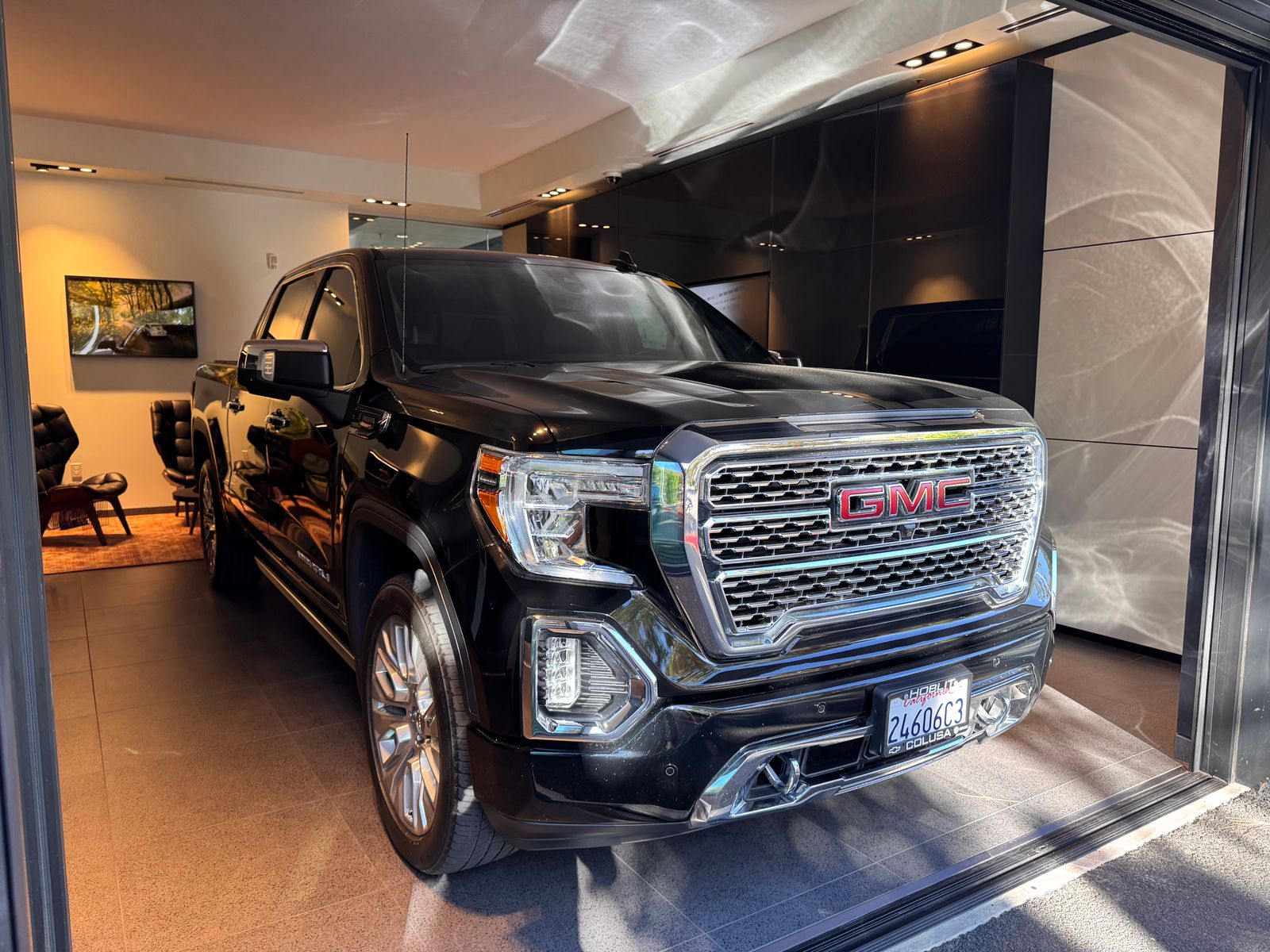 2021 GMC Sierra 1500 Denali — full photo 3 of 10