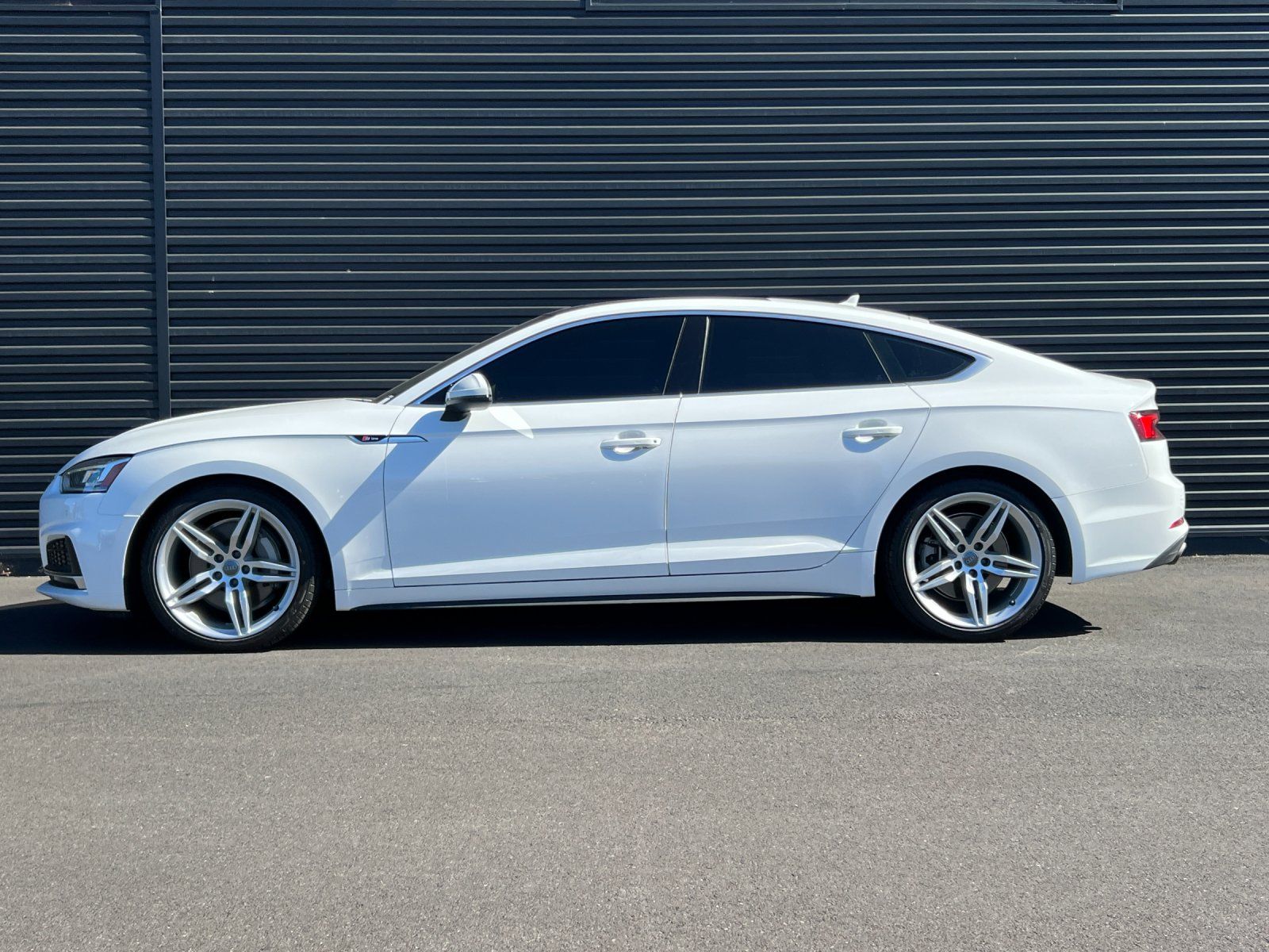 2018 Audi A5 2.0T Premium Plus — full photo 3 of 29