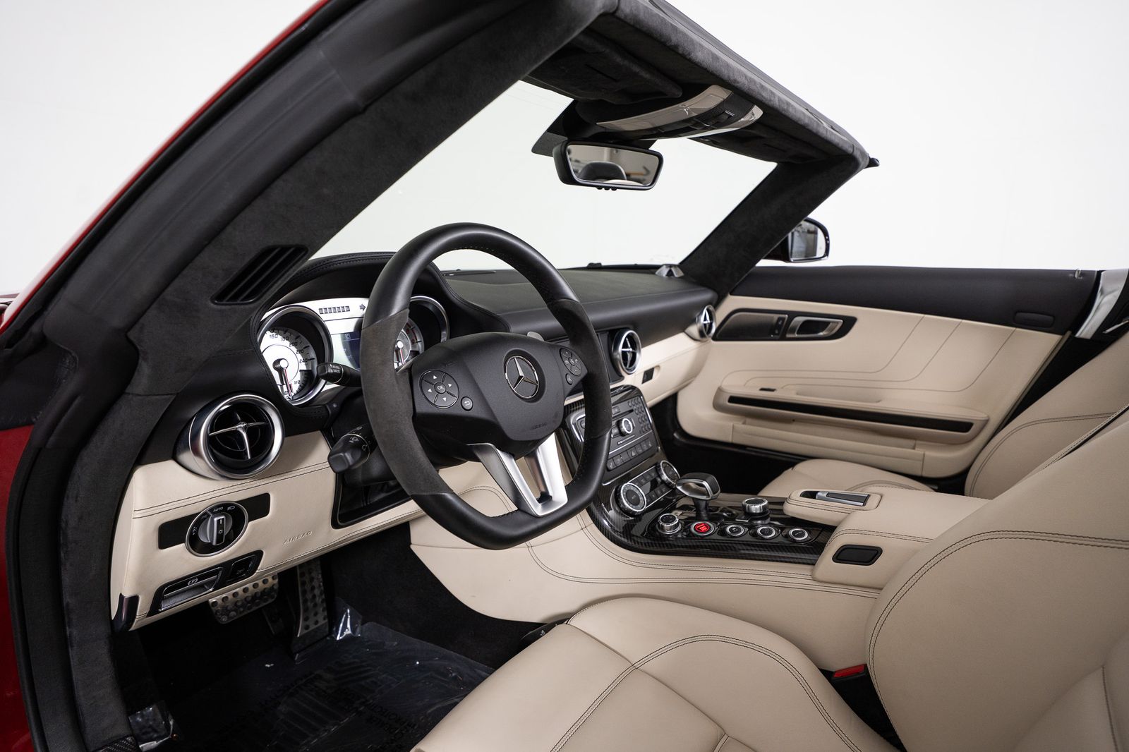 2012 Mercedes-Benz SLS AMG® — full photo 16 of 57