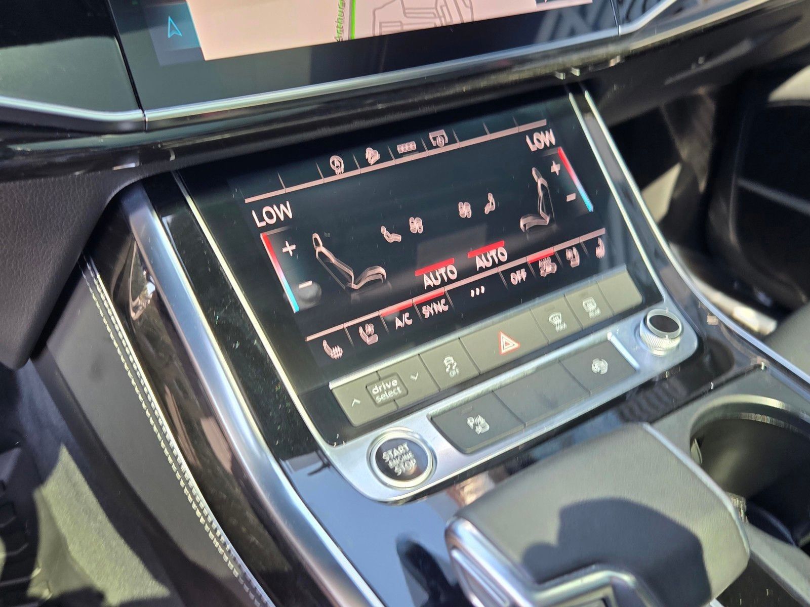 2025 Audi Q7 55 Premium Plus — full photo 22 of 45