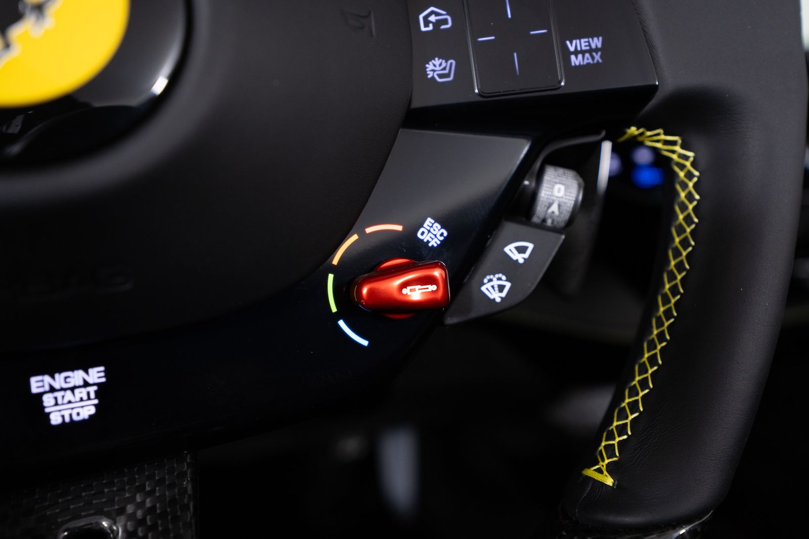 2023 Ferrari SF90 Spider — full photo 38 of 52