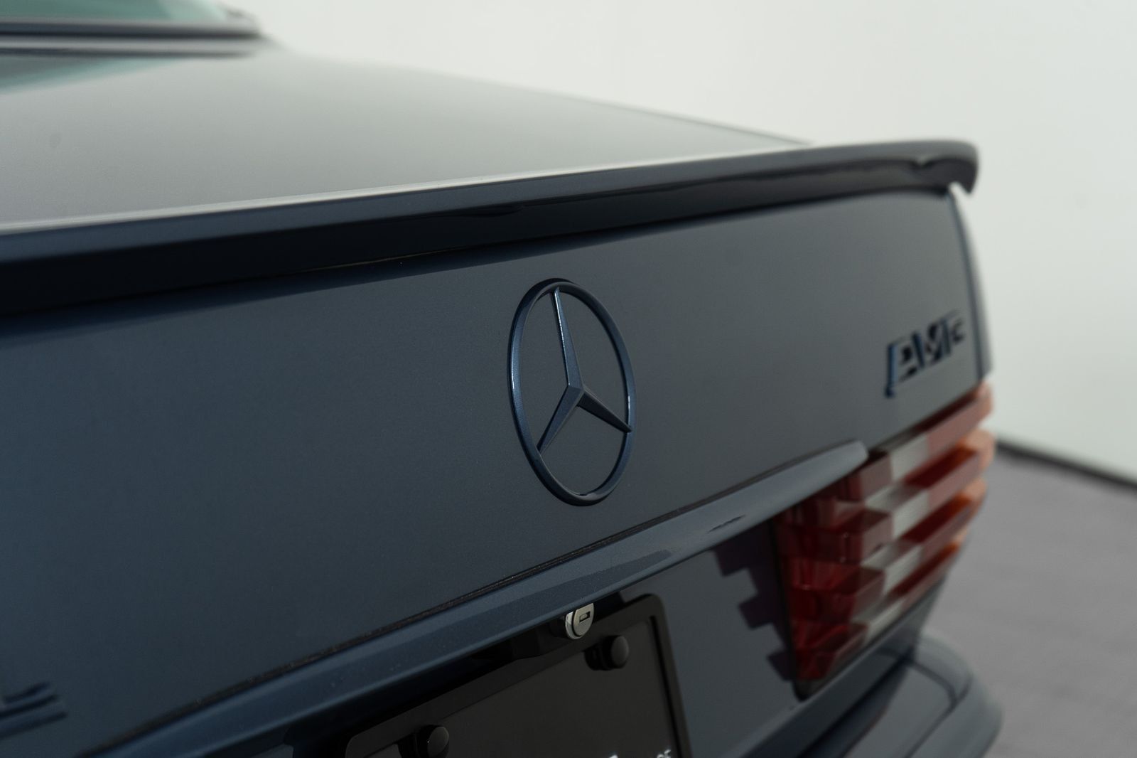 1984 Mercedes-Benz 500-Class 500 SEL — full photo 46 of 58