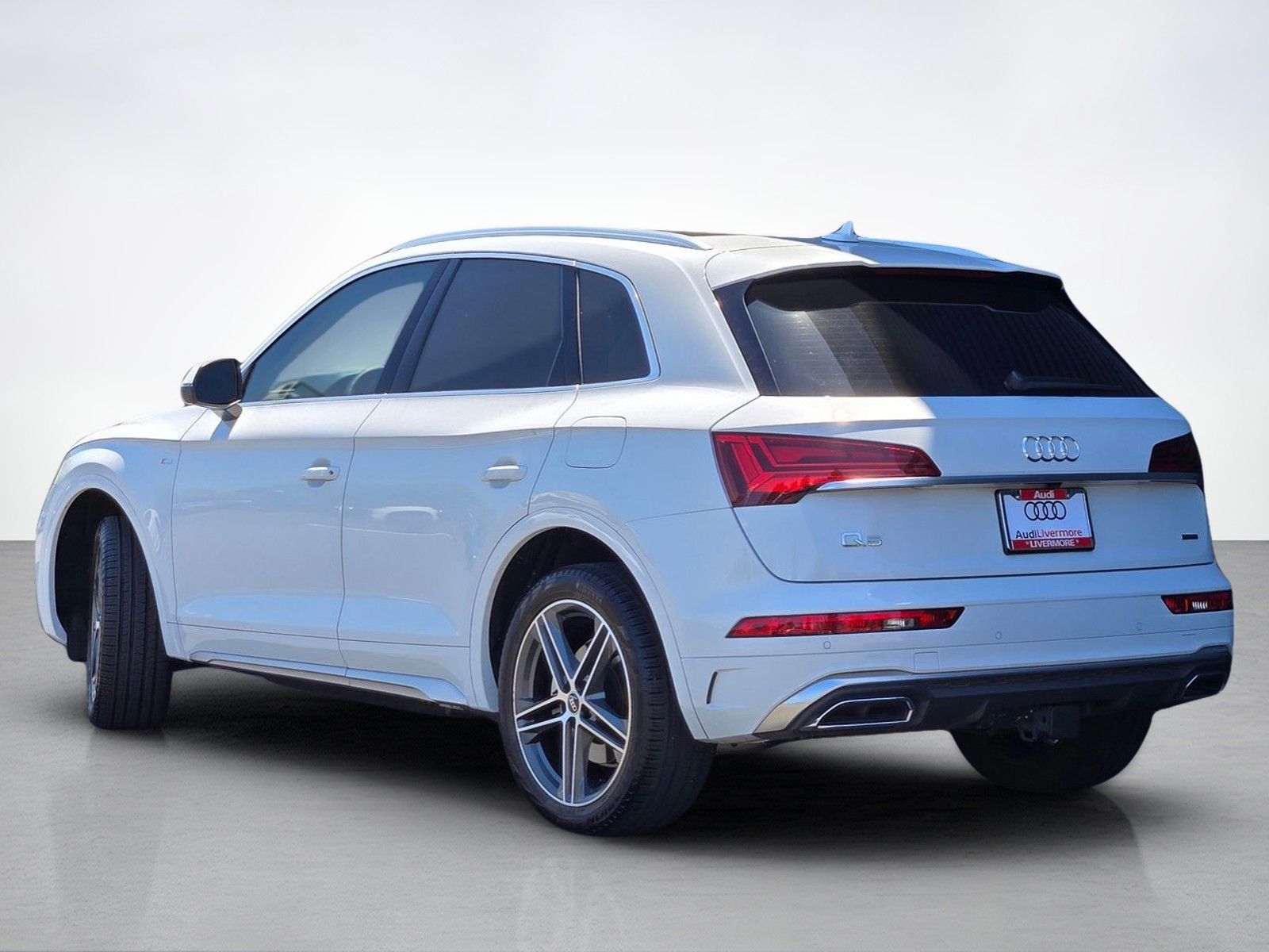 2023 Audi Q5 e 55 Premium Plus — foto completa 4 de 45