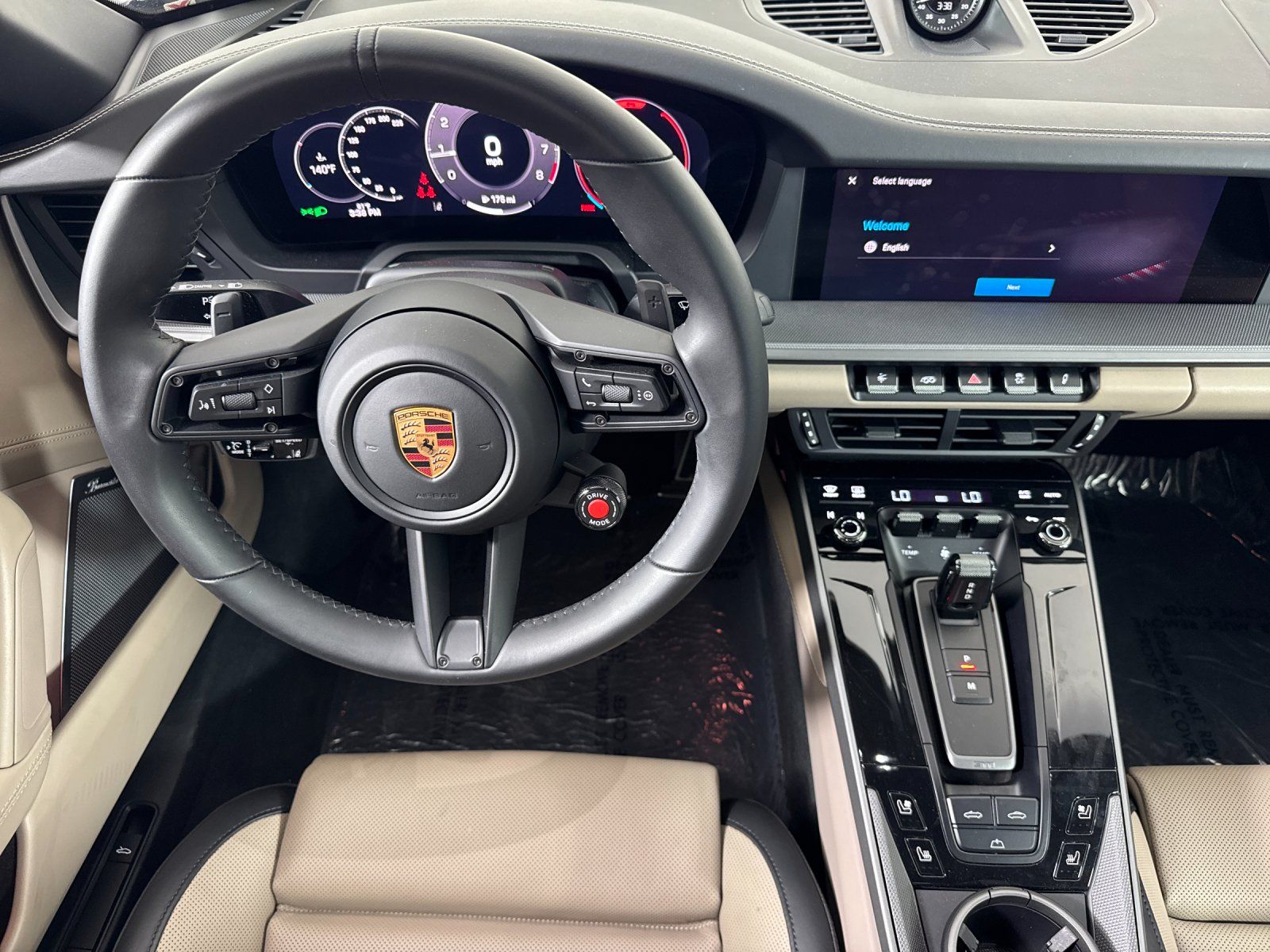2025 Porsche 911 Carrera S — full photo 15 of 29