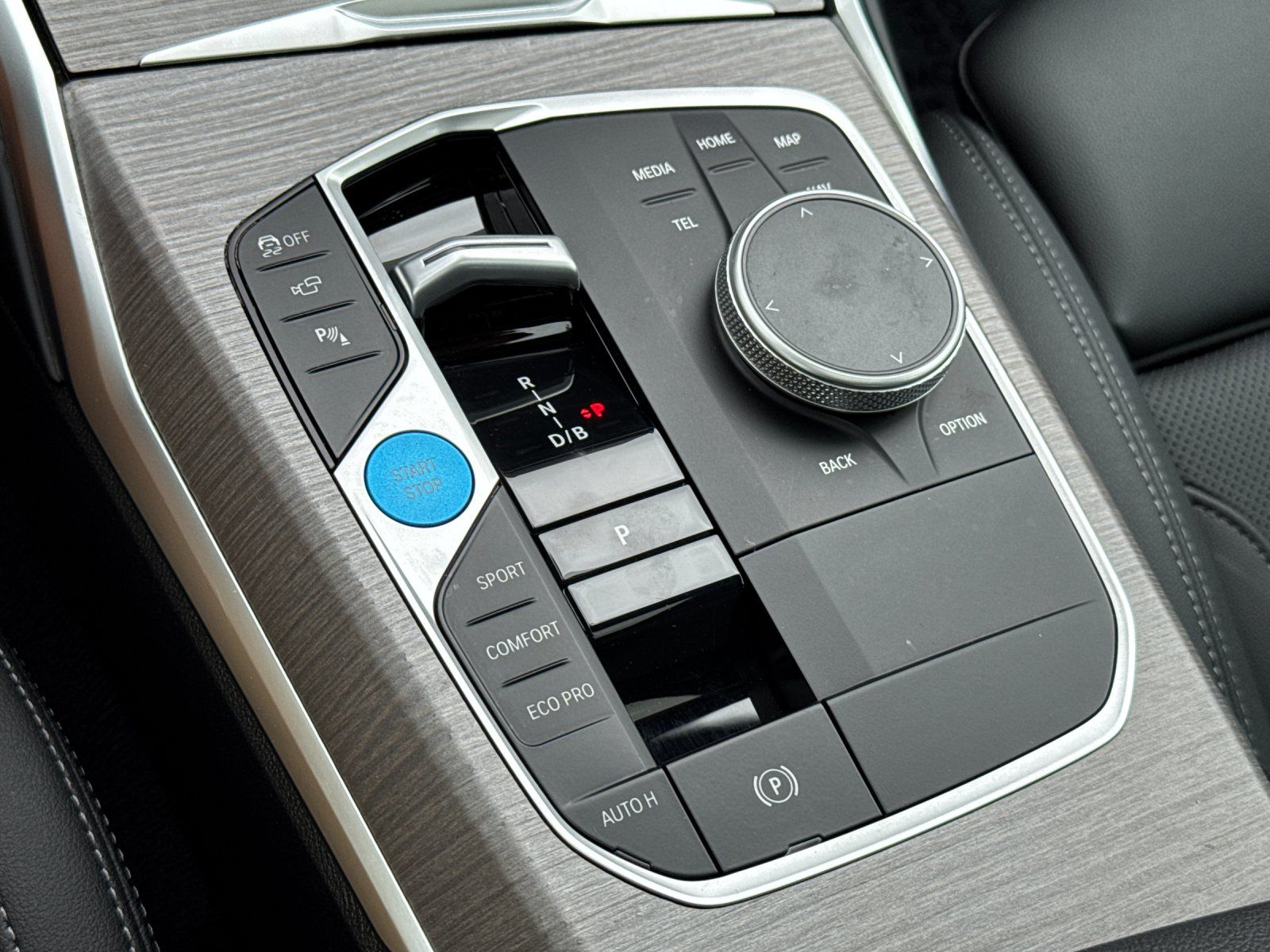 2025 BMW i4 eDrive40 — full photo 20 of 28