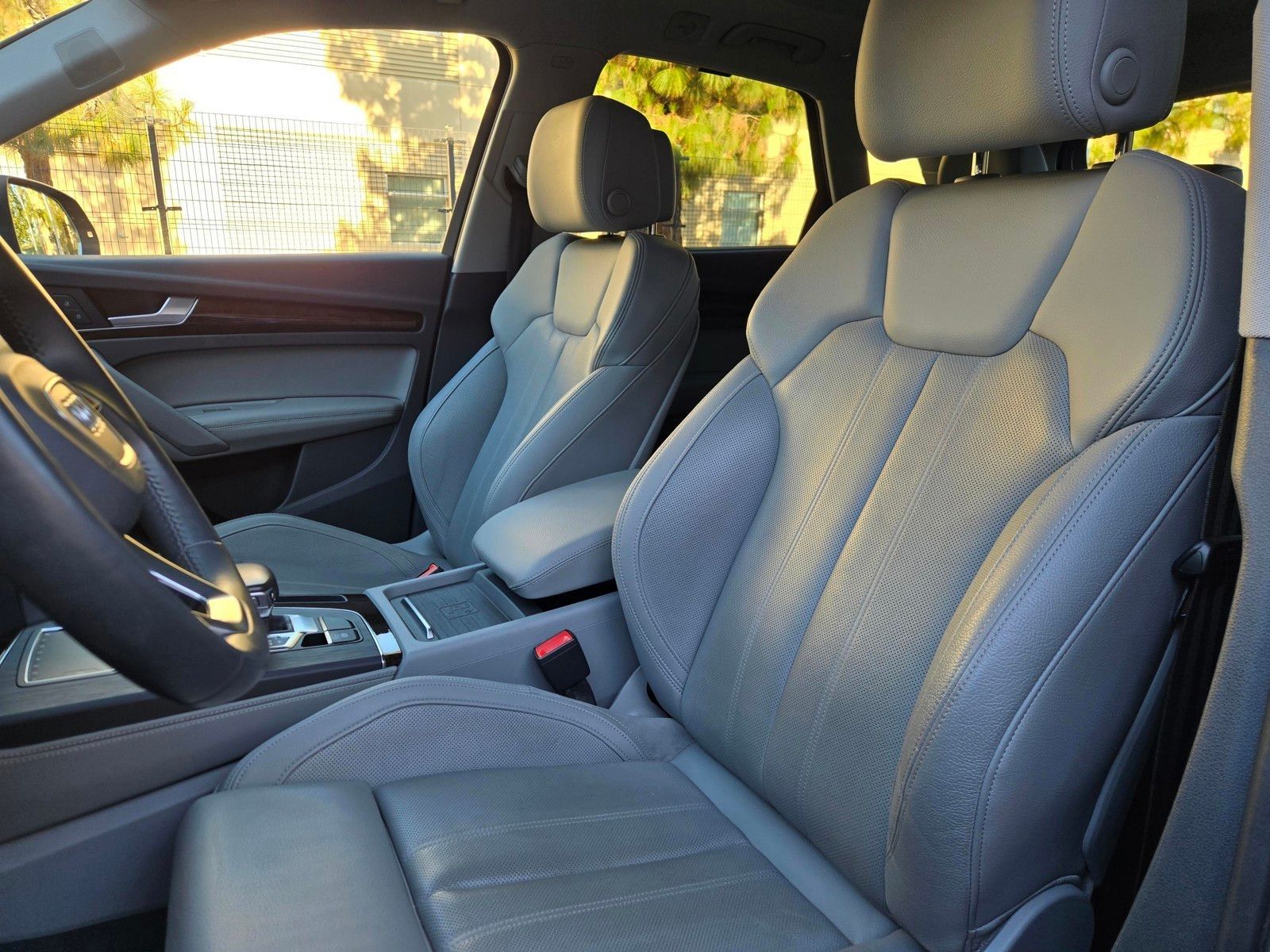 2020 Audi Q5 45 Prestige — foto completa 20 de 28