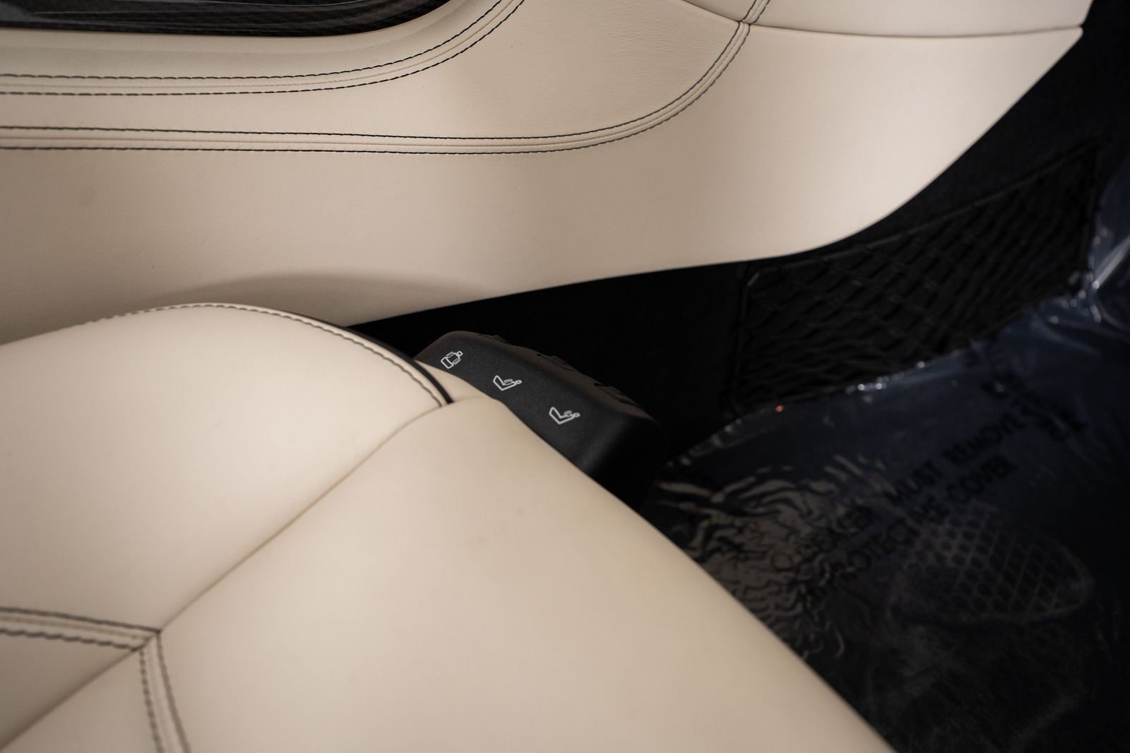 2012 Mercedes-Benz SLS AMG® — full photo 29 of 57