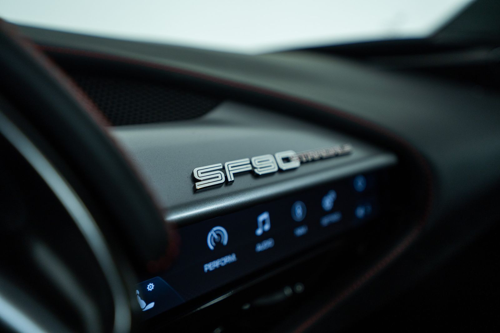 2021 Ferrari SF90 Stradale — full photo 30 of 38