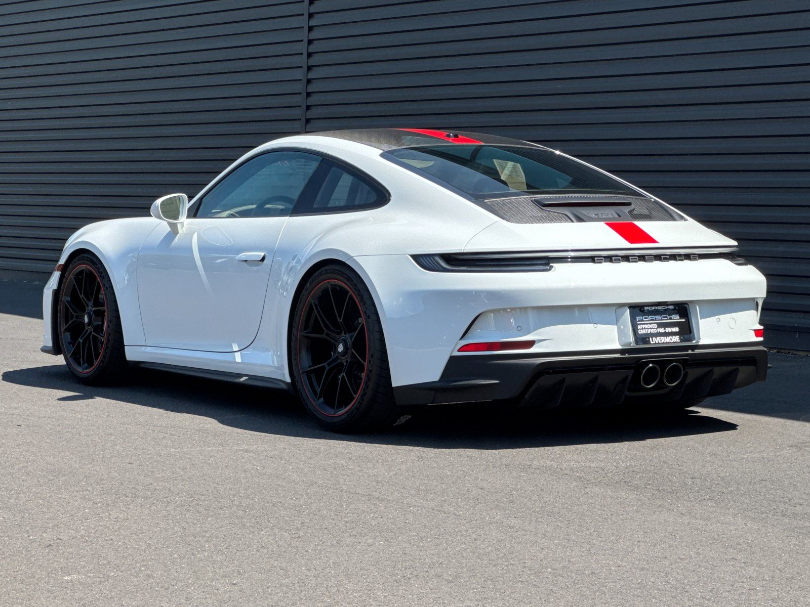 2022 Porsche 911 GT3 — full photo 3 of 28