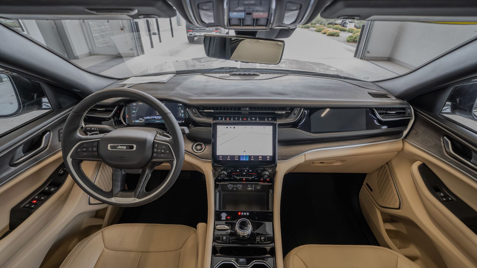 2023 Jeep Grand Cherokee 4xe — foto completa 8 de 34