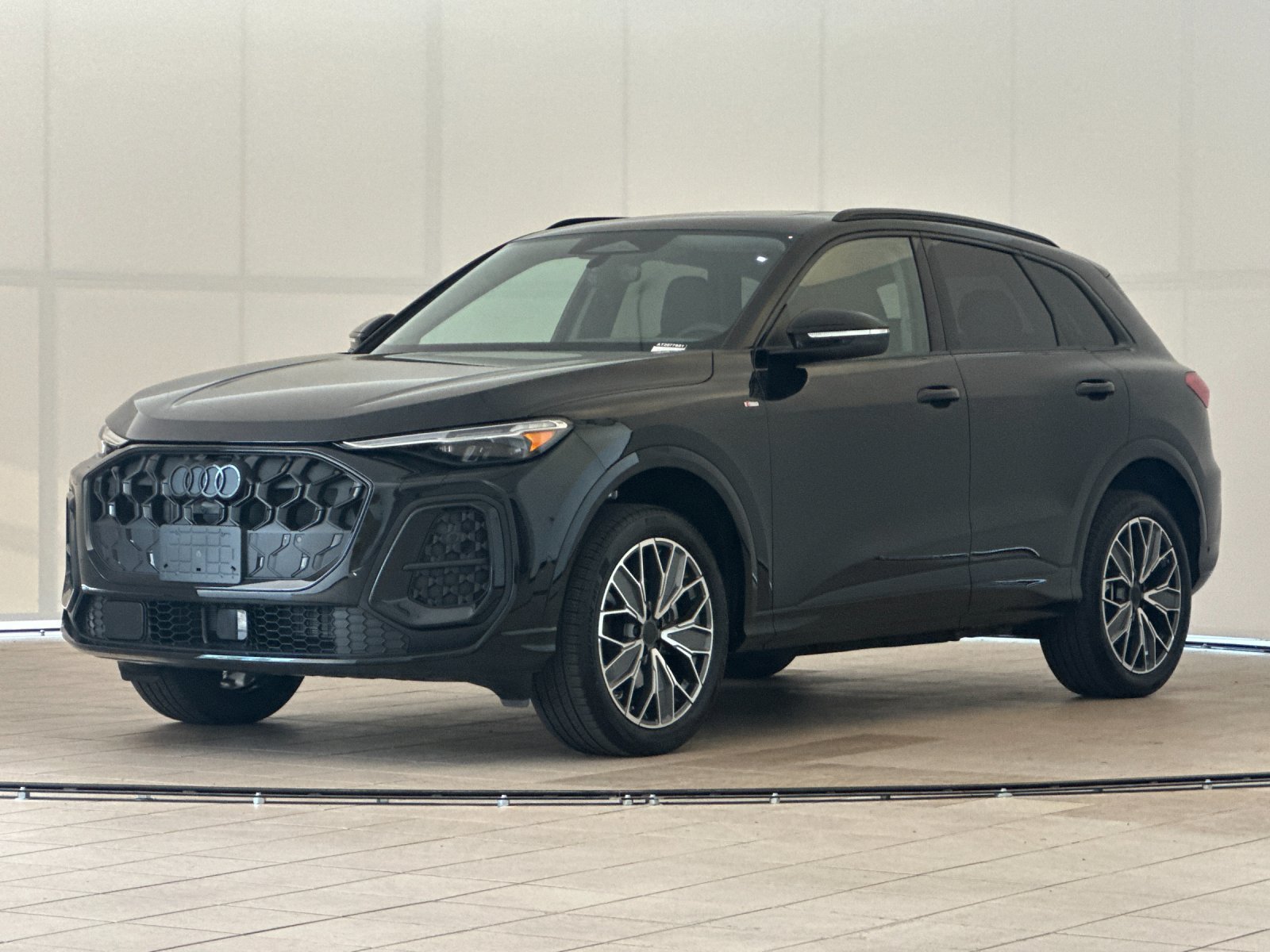 2026 Audi Q5 2.0T Premium Plus — photo 1 of 28