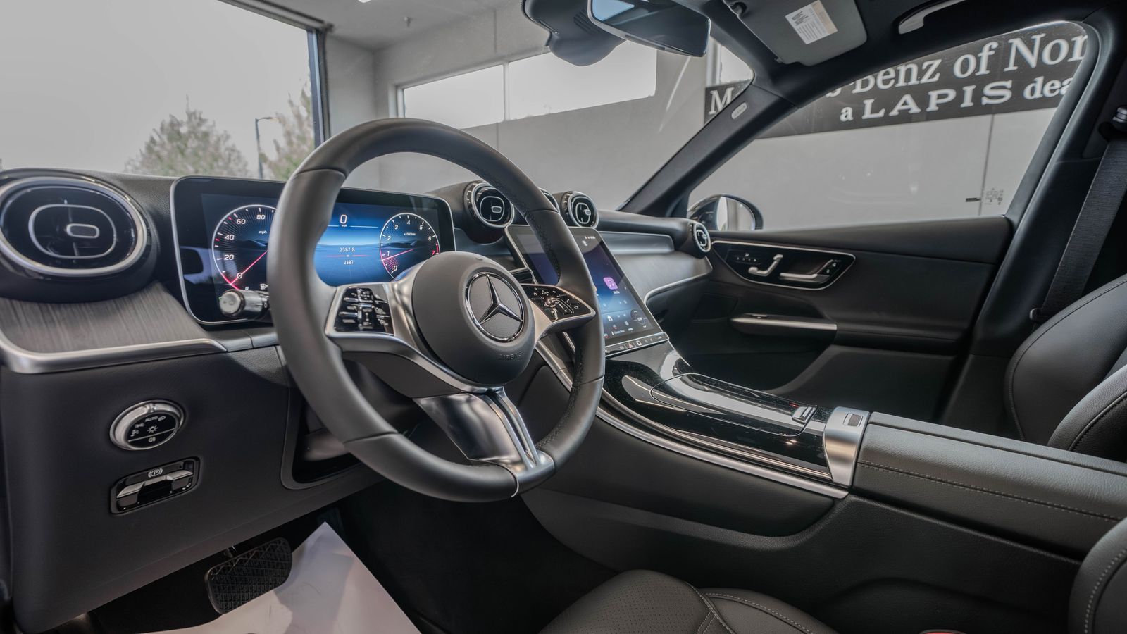 2026 Mercedes-Benz GLC GLC 300 — foto completa 6 de 35