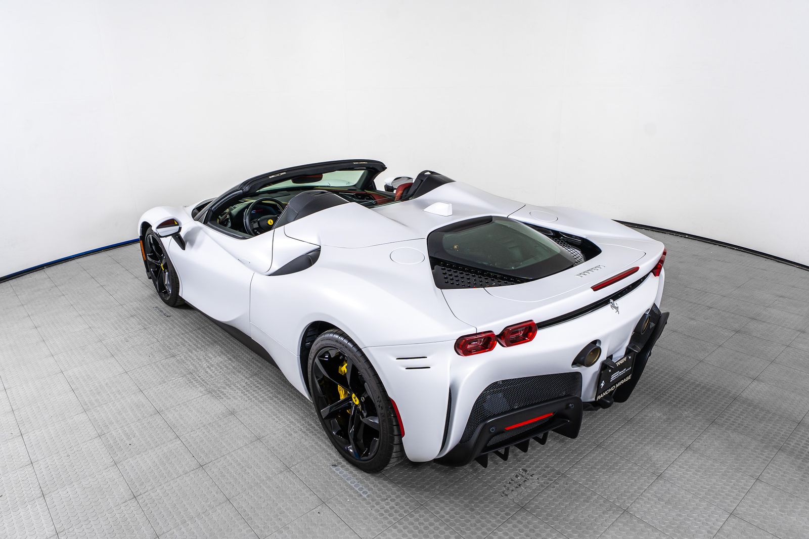 2024 Ferrari SF90 Spider — full photo 5 of 50