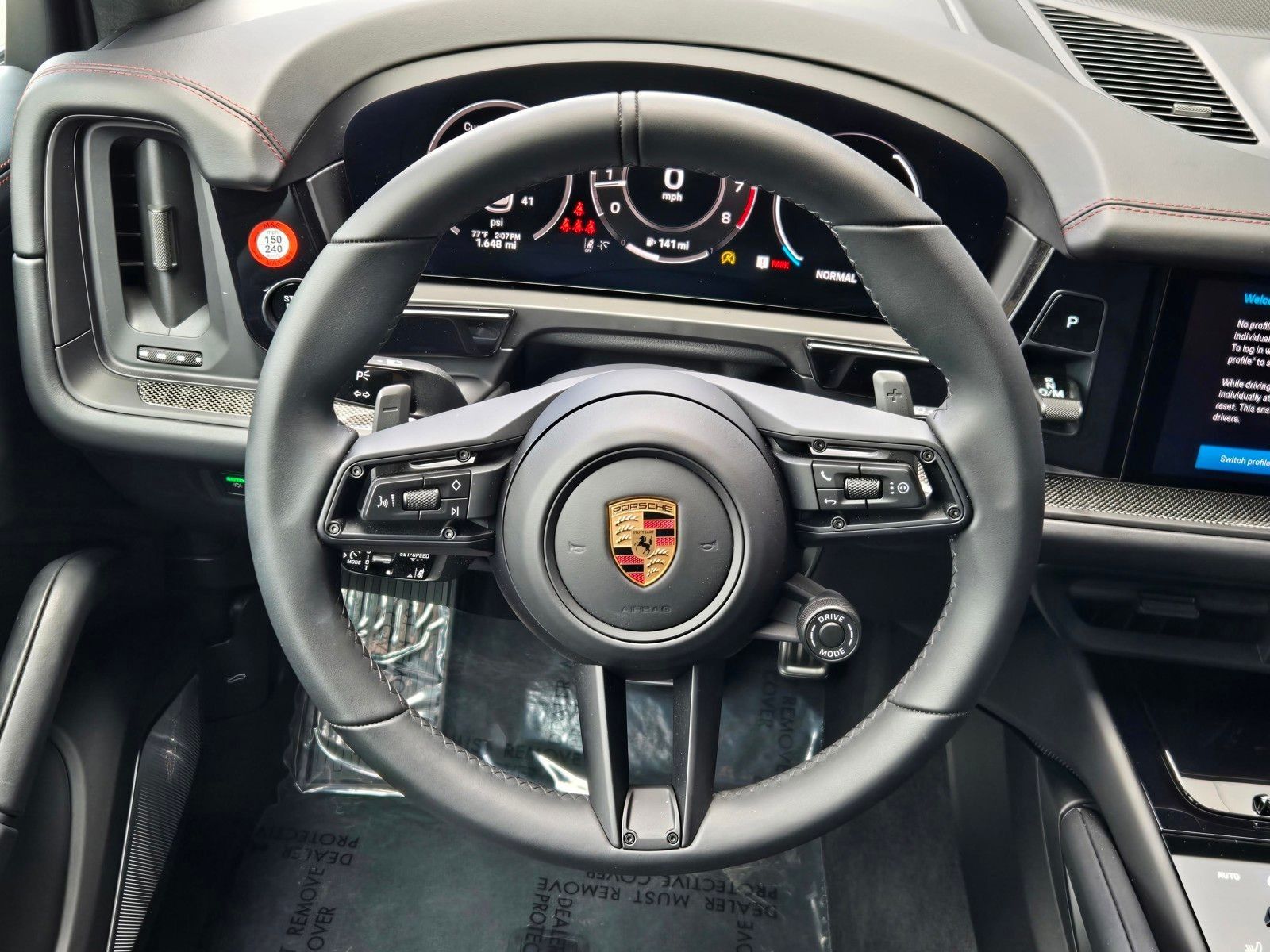 2026 Porsche Cayenne GTS — full photo 15 of 27