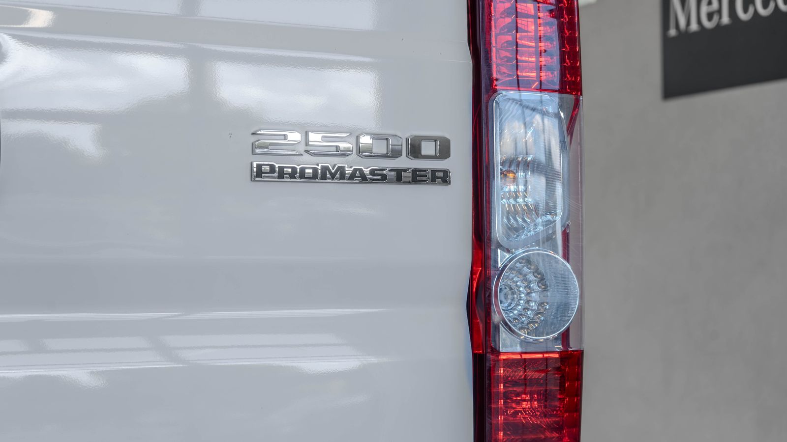 2025 Ram ProMaster 2500 High Roof — full photo 23 of 34