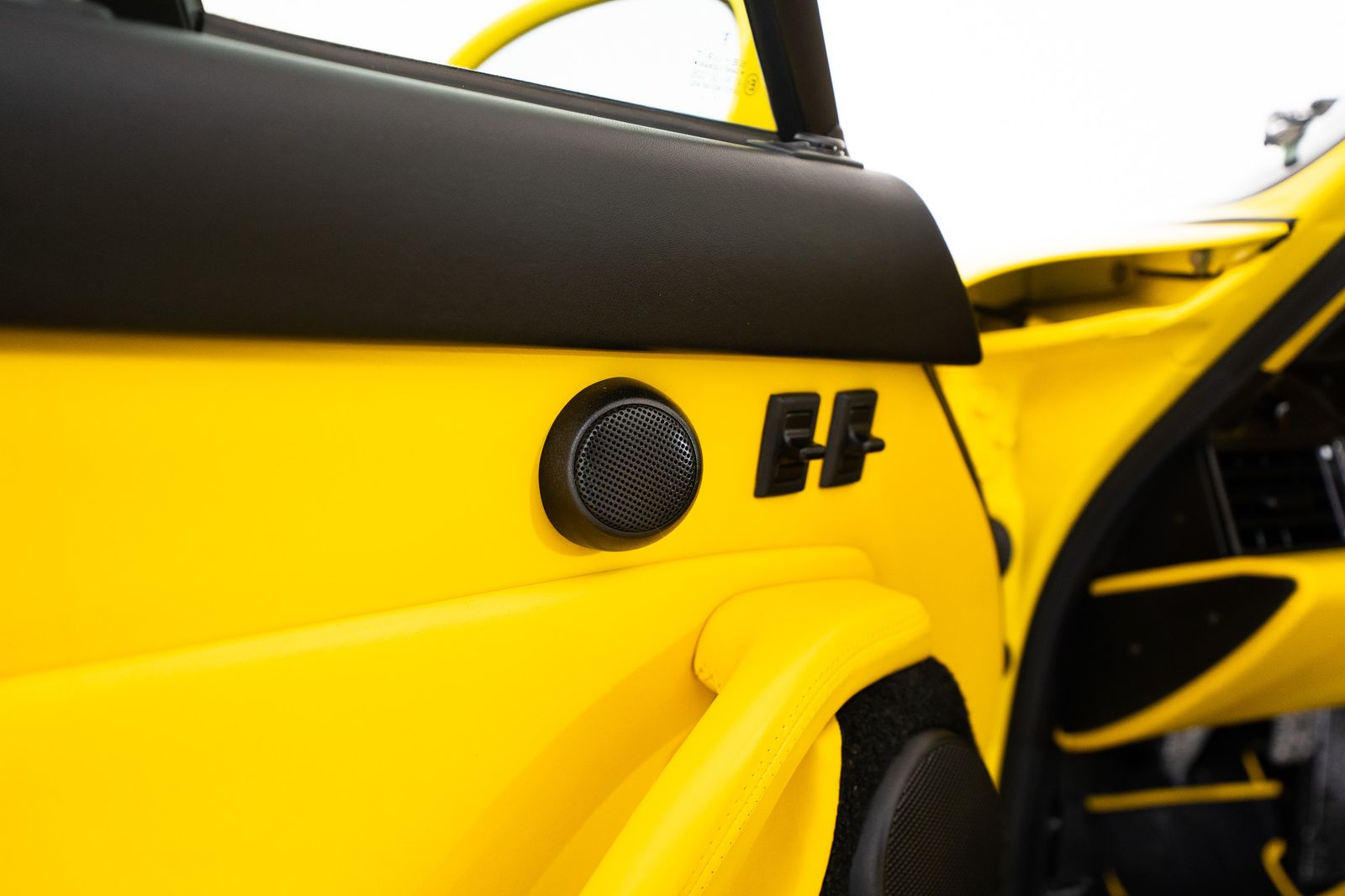 1996 Porsche 911 — full photo 14 of 45