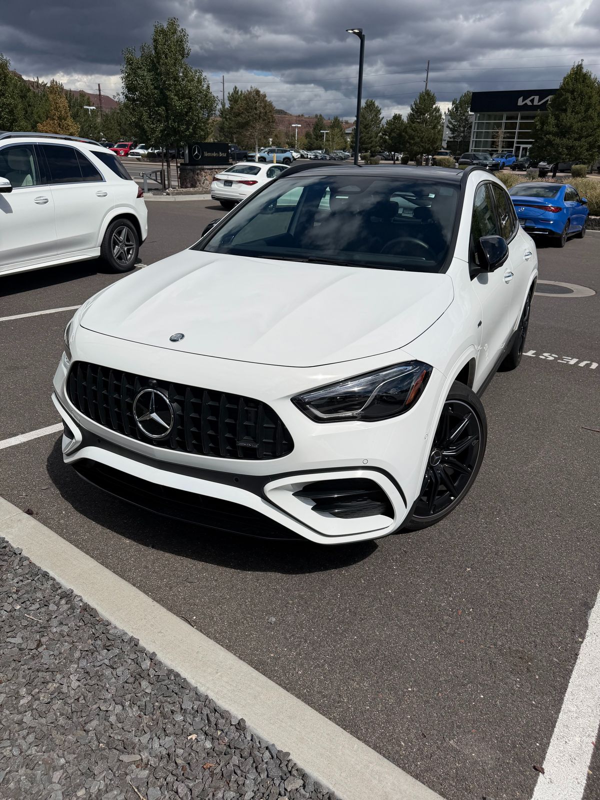 2025 Mercedes-Benz GLA GLA 35 AMG — full photo 1 of 7